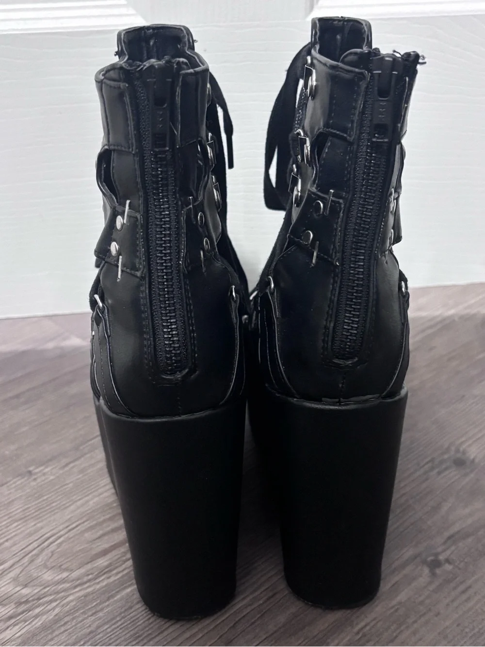 Demonia Poison-95 Black Platform Wedges